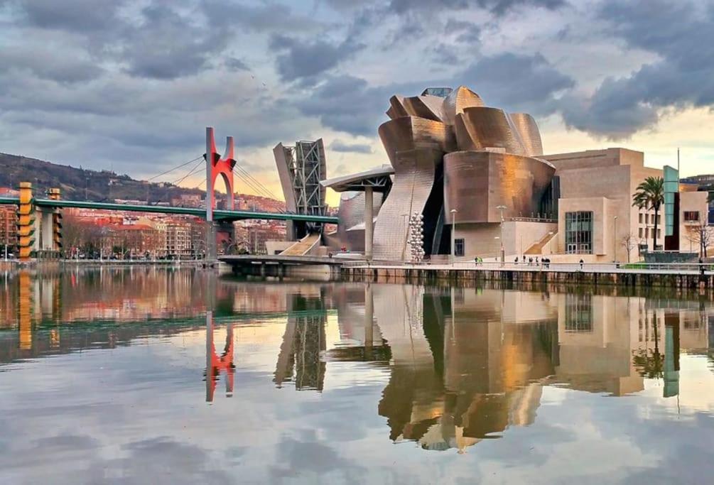 Apartamento Familias Y Grupos - Muy Buena Ubicacion - Bilbao Exterior foto